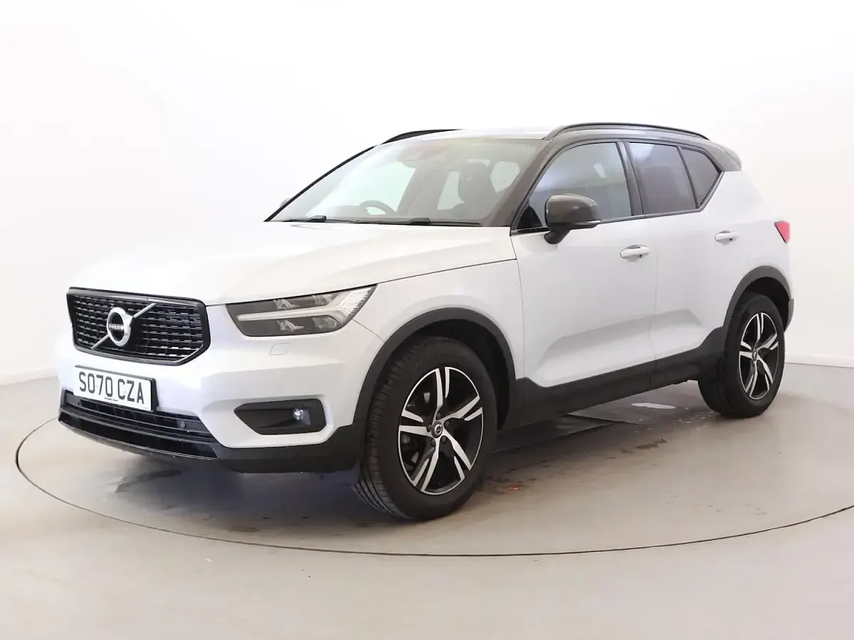 Used Volvo XC40 R-Design 163 HP (119 kW) 2021 Silver SUV