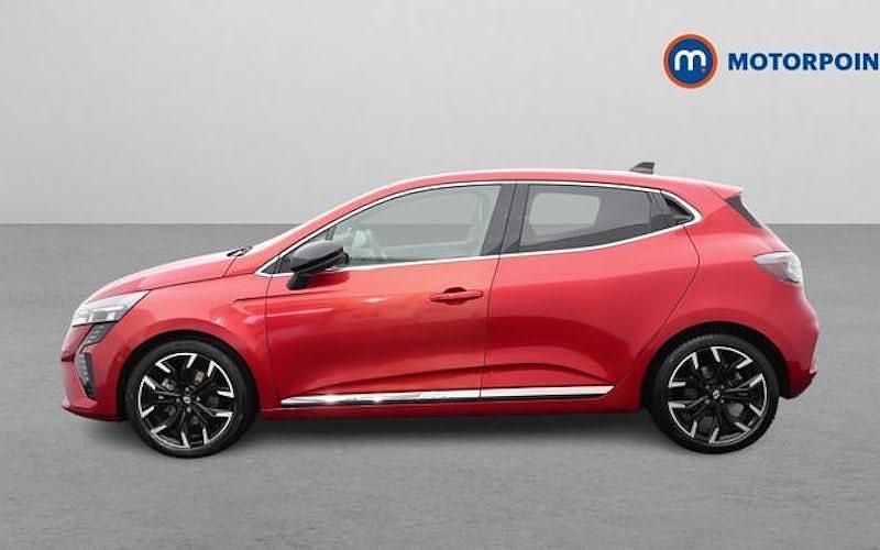 Używany Renault Clio V Techno 143 KM (105 kW) 2025 Hatchback