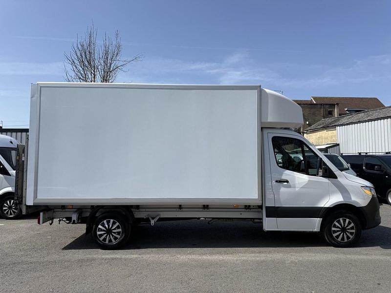 Begagnad Mercedes Sprinter Progressive 2022 Vit Van