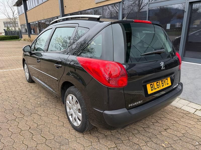 Used Peugeot 207 Active 92 HP (67 kW) 2012 Black Estate