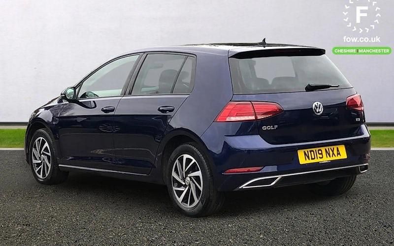 Used VW Golf VII Match 116 HP (85 kW) 2019 Blue Hatchback