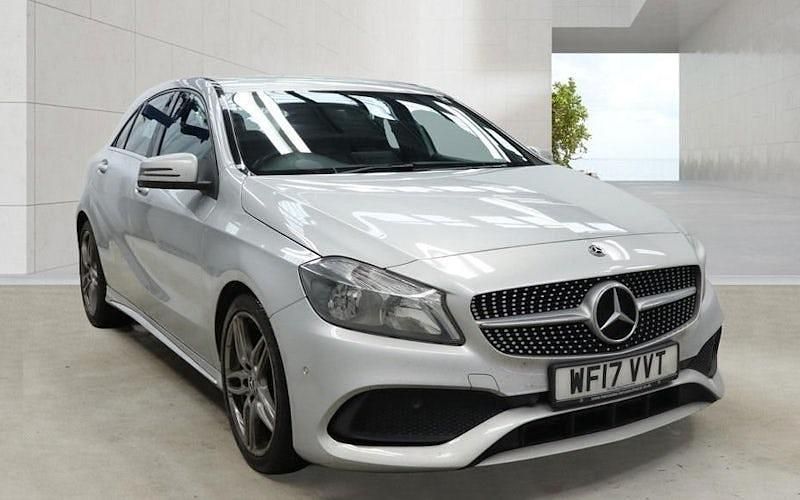 Used Mercedes A160 Executive 102 HP (75 kW) 2017 Silver Hatchback