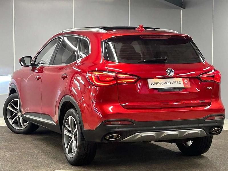 Used MG HS Exclusive 162 HP (119 kW) 2022 Red SUV