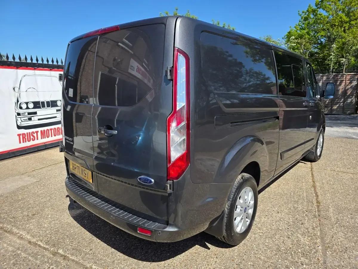 Używany Ford Transit Custom Limited 130 KM (95 kW) 2022 Szary Van