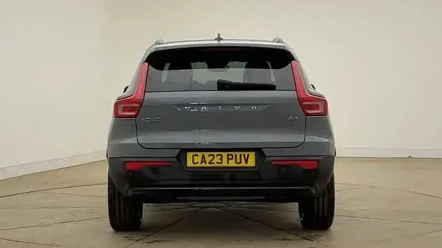 Used Volvo XC40 Plus 161 HP (118 kW) 2023 SUV
