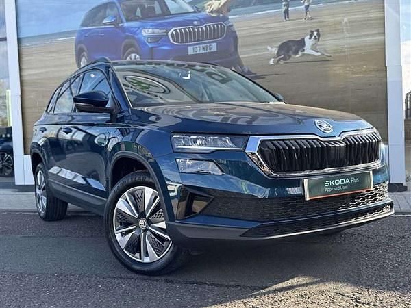 Petrol blue metallic Used 2022 Skoda Karoq SE Drive SUV | £18,240 (Fair price) - Image 1/4