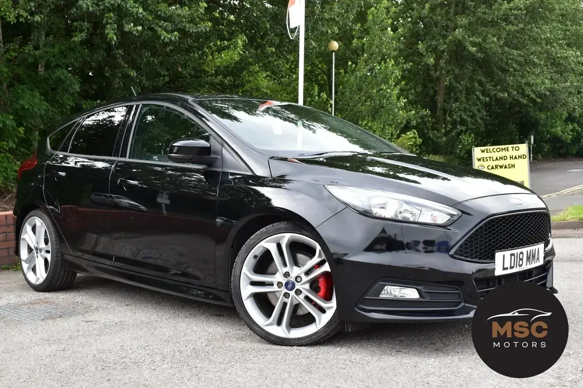 Used Ford Focus ST 250 HP (183 kW) 2018 Black Hatchback
