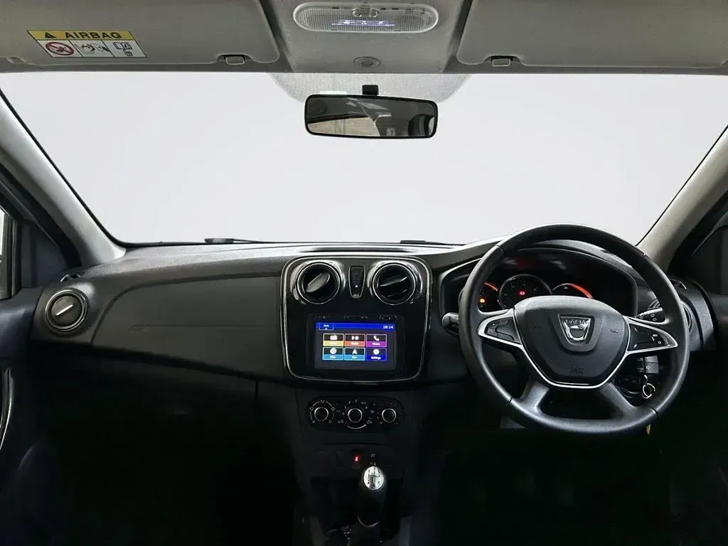 Used Dacia Sandero Comfort 90 HP (66 kW) 2018 White Hatchback