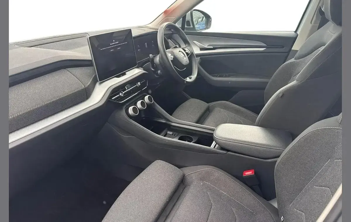 Used Skoda Kodiaq SE 150 HP (110 kW) 2025 Brilliant silver metallic SUV