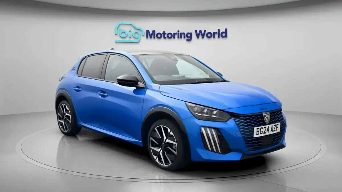 Used Peugeot 208 GT 102 HP (75 kW) 2024 Hatchback
