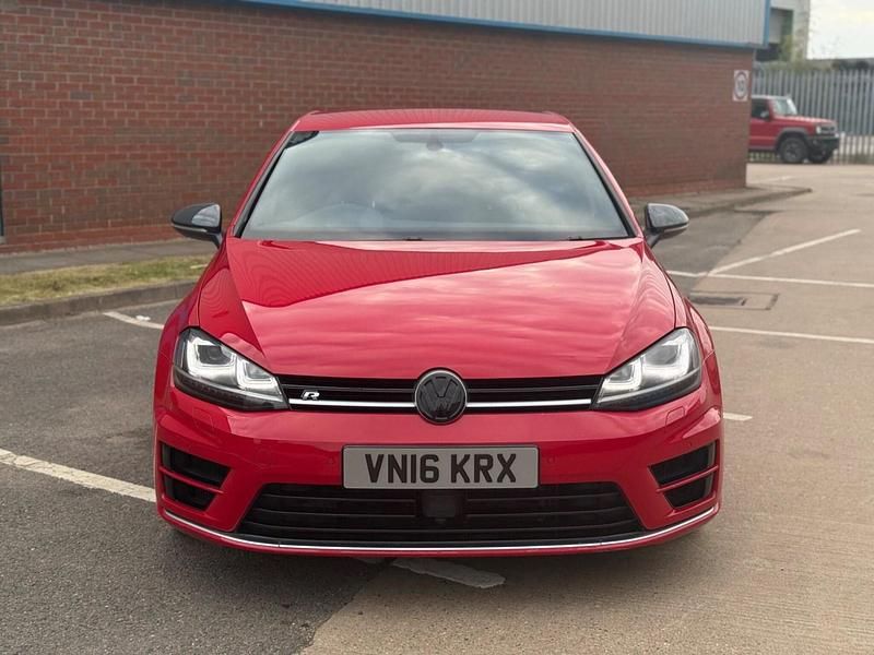 Red Used 2016 VW Golf VII R Hatchback | £13,999 (Fair price) - Image 1/4
