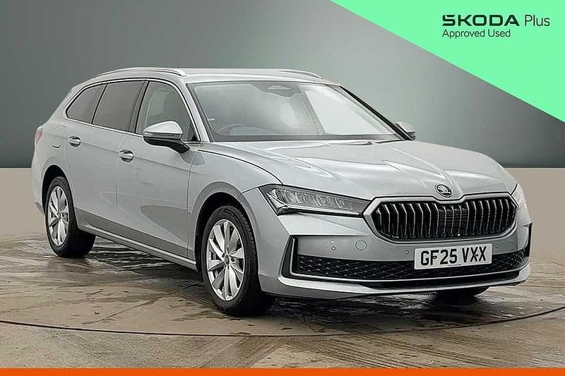Used Skoda Superb SE Technology 150 HP (110 kW) 2025 Silver Estate