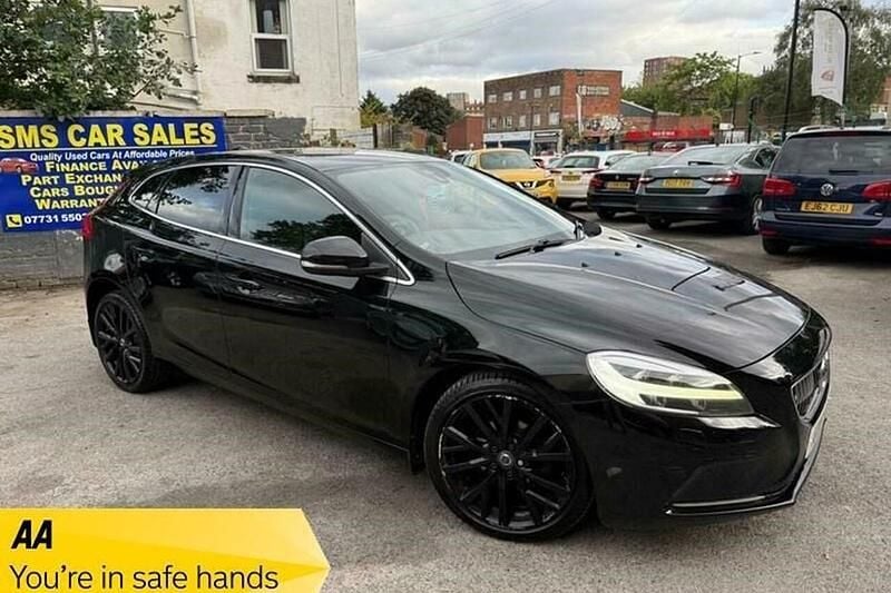 Black Used 2016 Volvo V40 Inscription Estate | £4,600 (Fair price) - Image 1/1