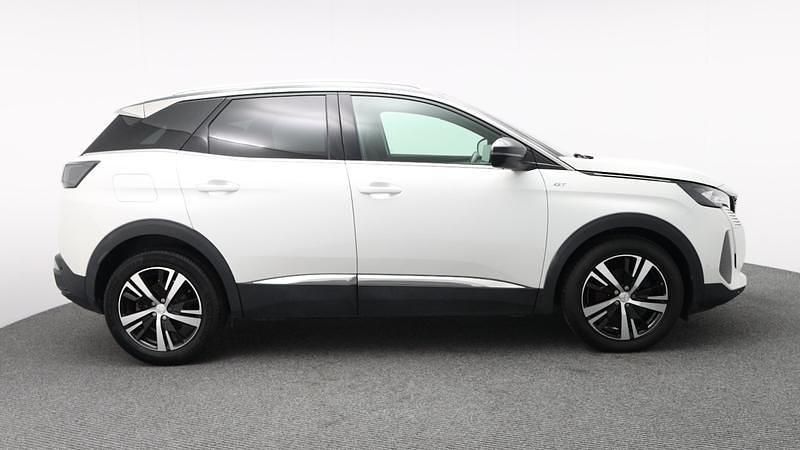 Used Peugeot 3008 GTi 130 HP (95 kW) 2022 White Hatchback