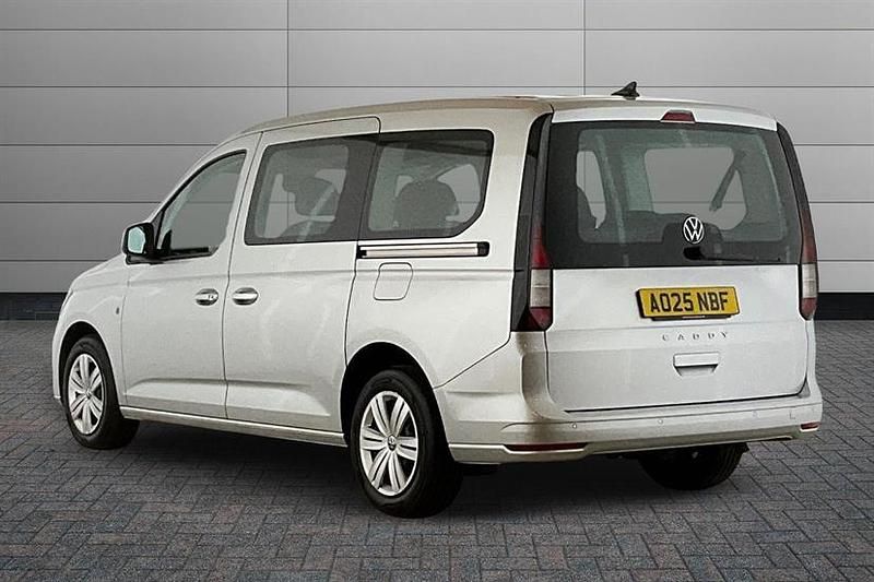 Begagnad VW Caddy Maxi 122 HK (89 kW) 2025 Silver Minibuss