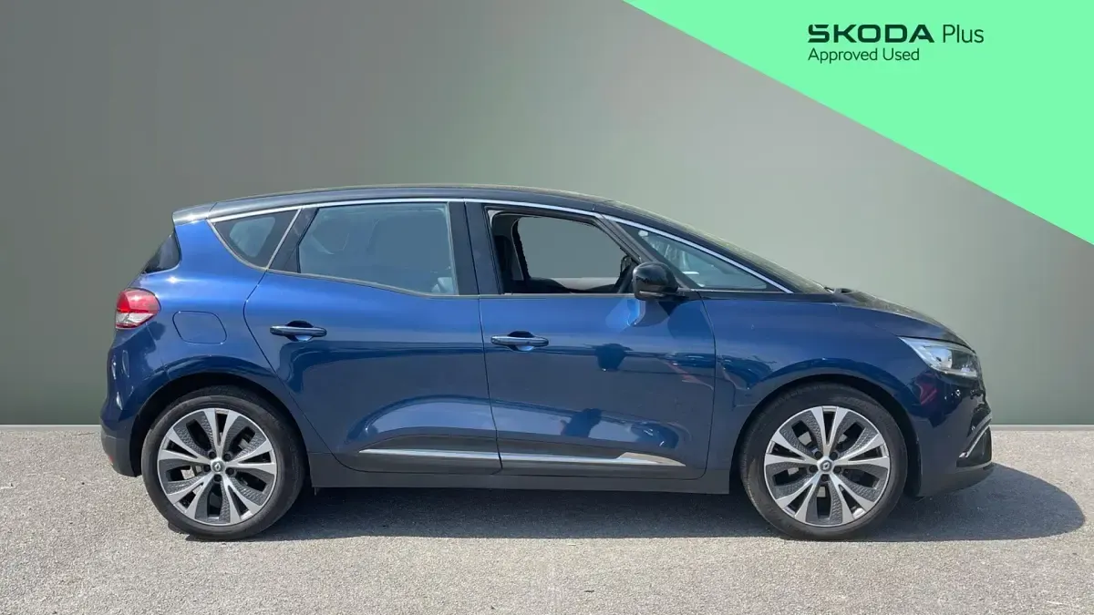 Used Renault Scénic III Dynamique 110 HP (80 kW) 2017 Blue/black MPV