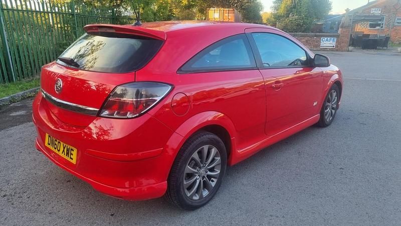 Used Vauxhall Astra Sport 2010 Red Hatchback