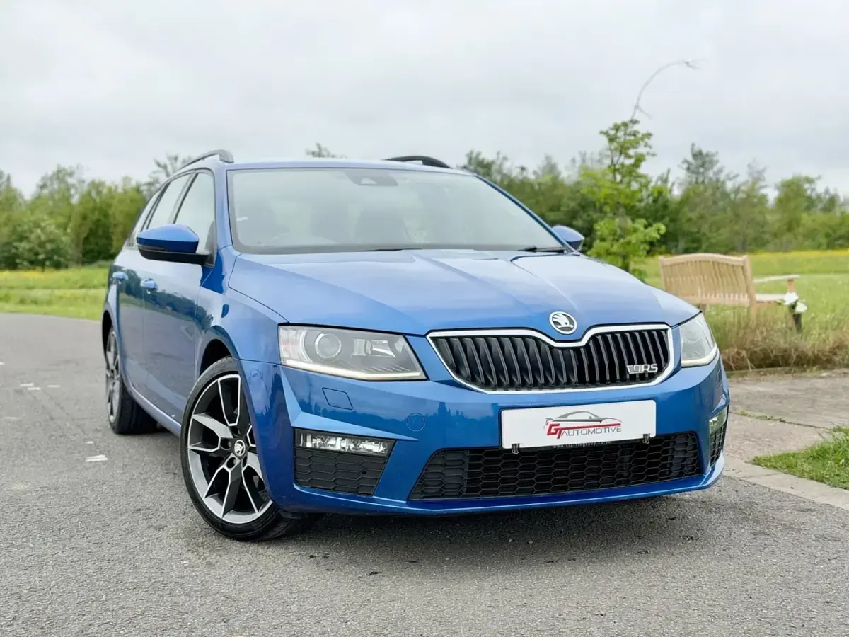 Usado Skoda Octavia vRS 184 CV (135 kW) 2016 Azul Familiar