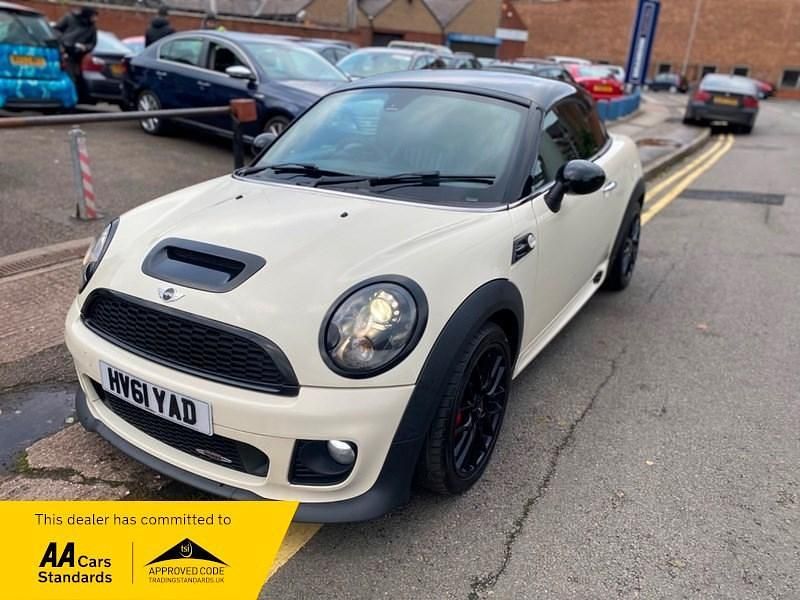 White Used 2011 Mini John Cooper Works Coupé Coupe | £7,495 - Image 1/4