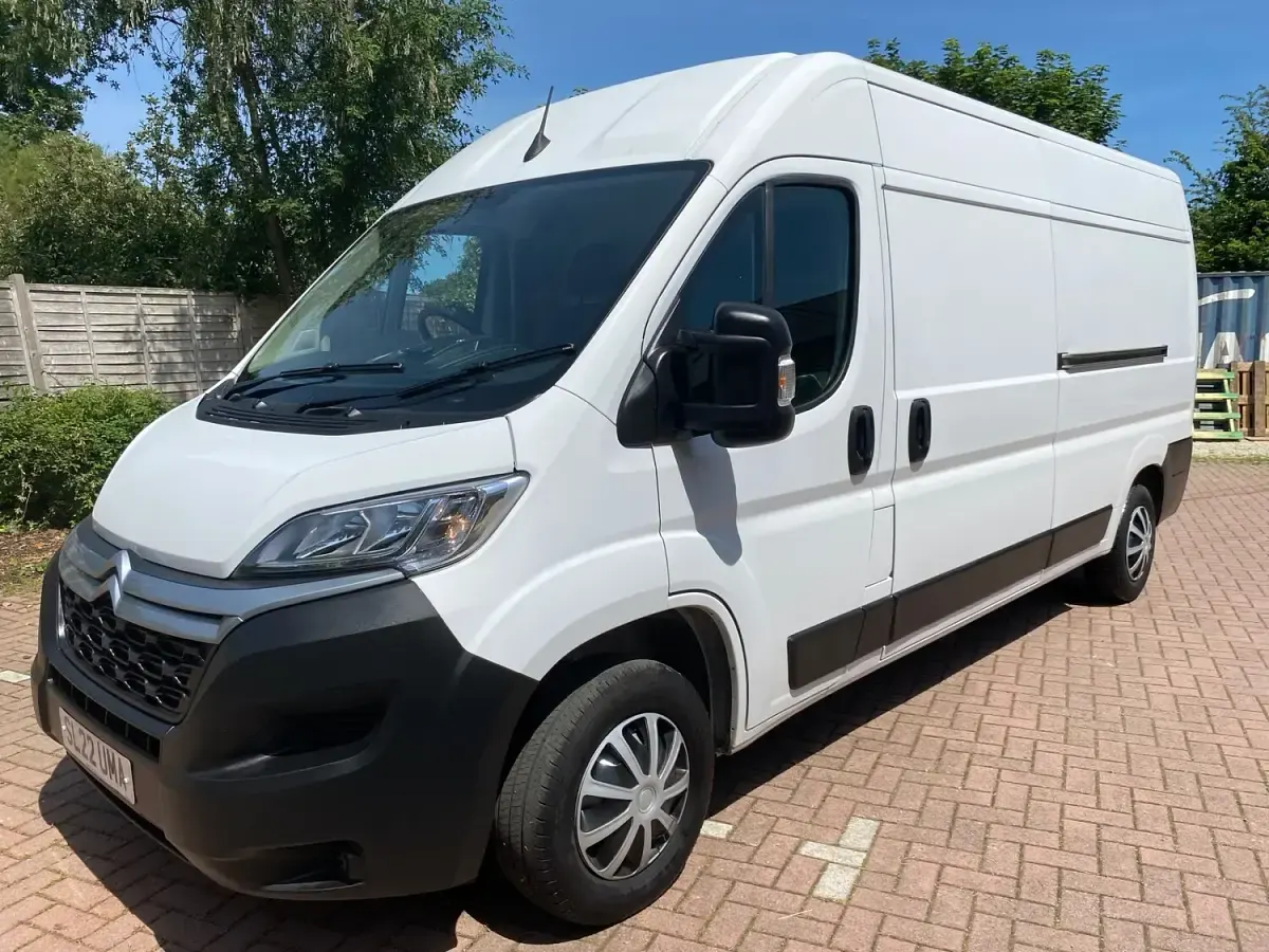 Used Citroën Relay 140 HP (102 kW) 2022 White Van