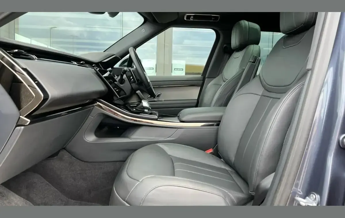 Used Land Rover Range Rover Sport SE 300 HP (220 kW) 2025 Blue SUV