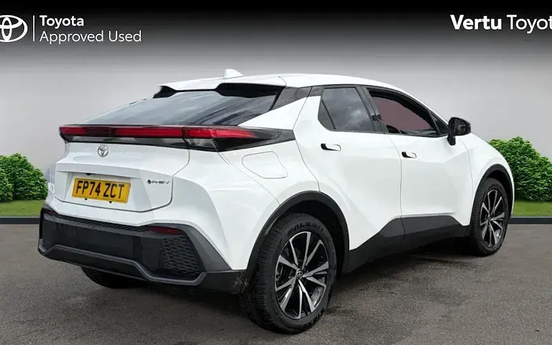 Used Toyota C-HR Design 223 HP (164 kW) 2026 SUV