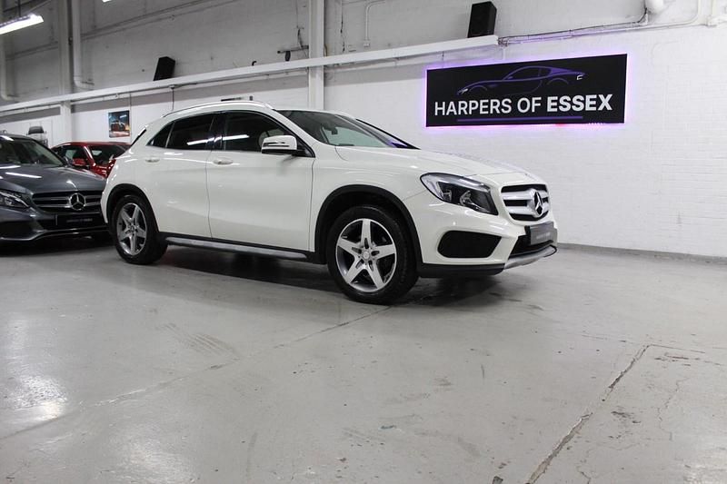 Used Mercedes GLA220 AMG line 177 HP (130 kW) 2016 White SUV