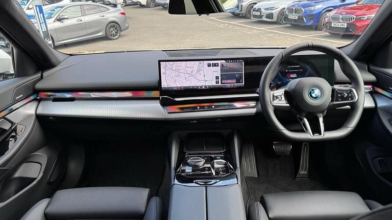 Used BMW i5 M Sport 246 kW (335 HP) 2025 White Sedan