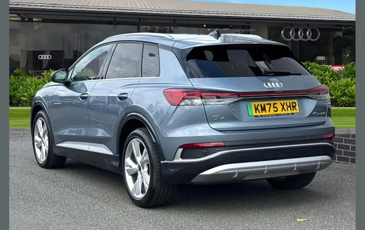 Used Audi Q4 e-tron S-Line 150 kW (204 HP) 2025 Blue SUV