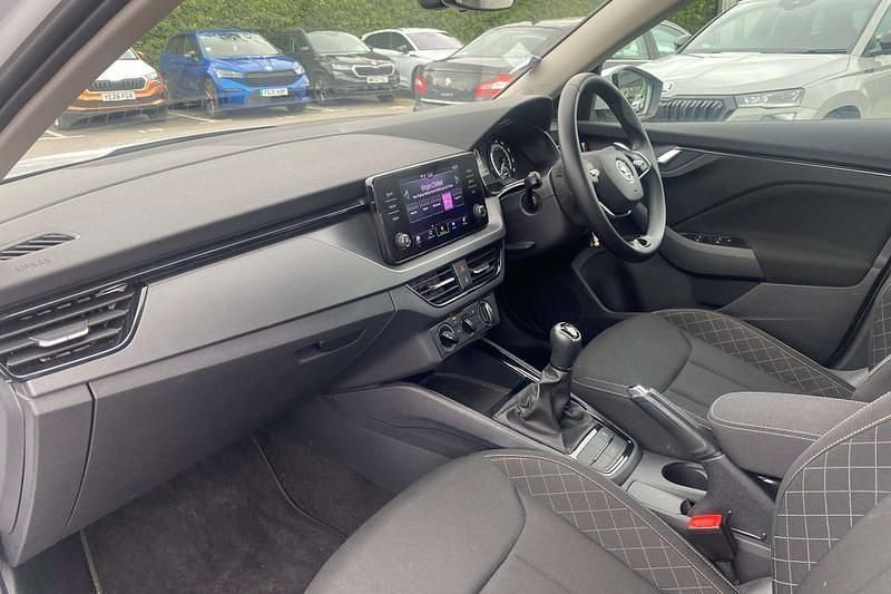 Used Skoda Kamiq SE 2023 Moon white SUV