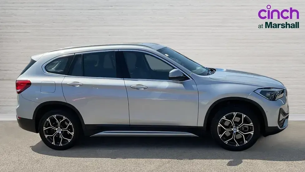 Używany BMW X1 xLine 192 KM (141 kW) 2019 Srebrny SUV