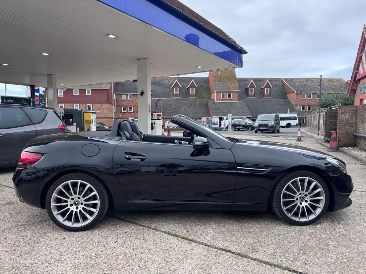 Used Mercedes SLC180 AMG line 156 HP (114 kW) 2019 Black Cabriolet