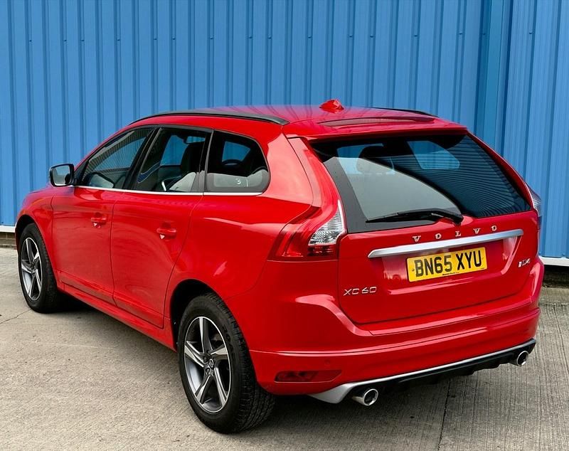 Used Volvo XC60 R-Design 2015 Red SUV