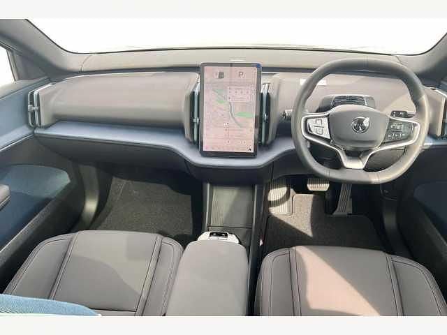 Image 2/4