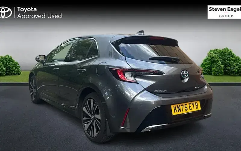 Używany Toyota Corolla Design 140 KM (102 kW) 2026 Hatchback