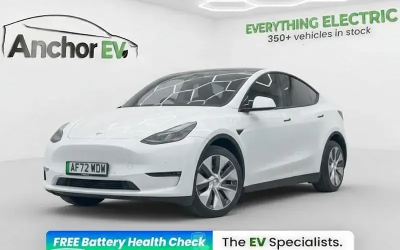 Used Tesla Model Y Long Range AWD 286 kW (389 HP) 2025 SUV
