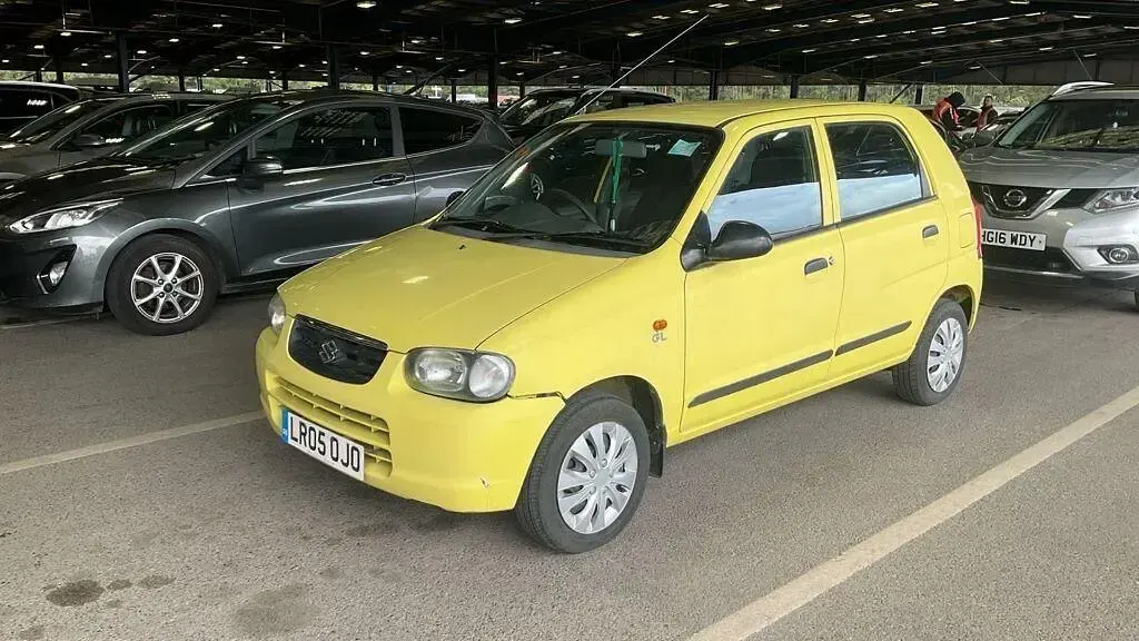 Used Suzuki Alto GL 2005 Yellow Hatchback
