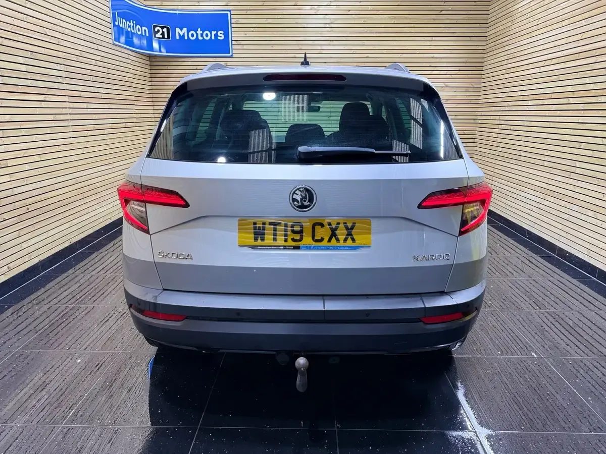 Used Skoda Karoq SE 115 HP (84 kW) 2019 Silver SUV