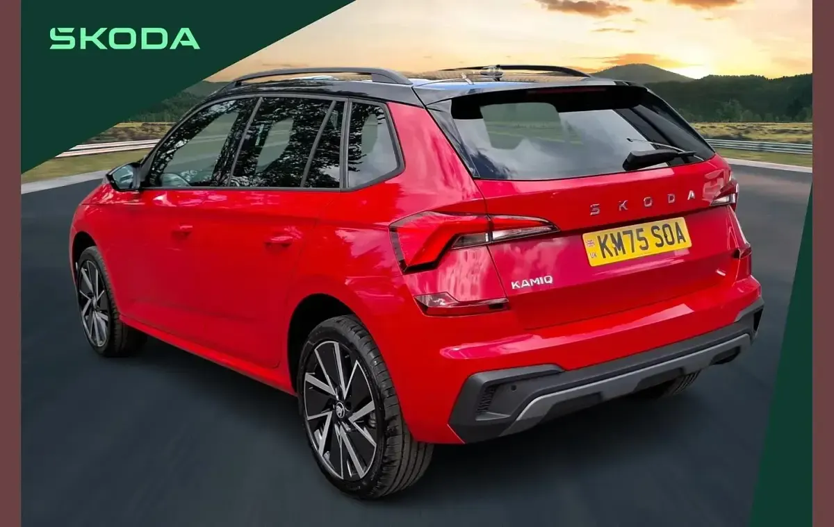 Neu Skoda Kamiq Design Edition 115 PS (84 kW) 2025 Rot SUV