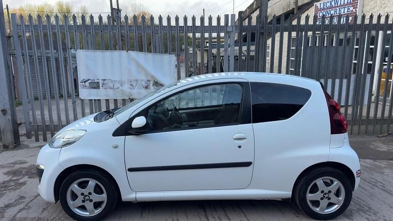 Used Peugeot 107 Allure 2014 White Hatchback