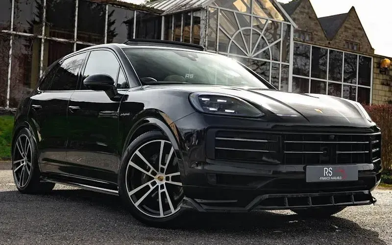 Usado Porsche Cayenne 470 HP (345 kW) 2025 SUV