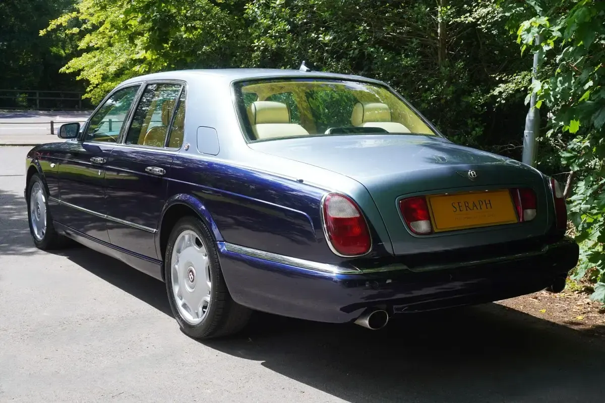 Used Bentley Arnage 450 HP (330 kW) 2009 Blue Sedan