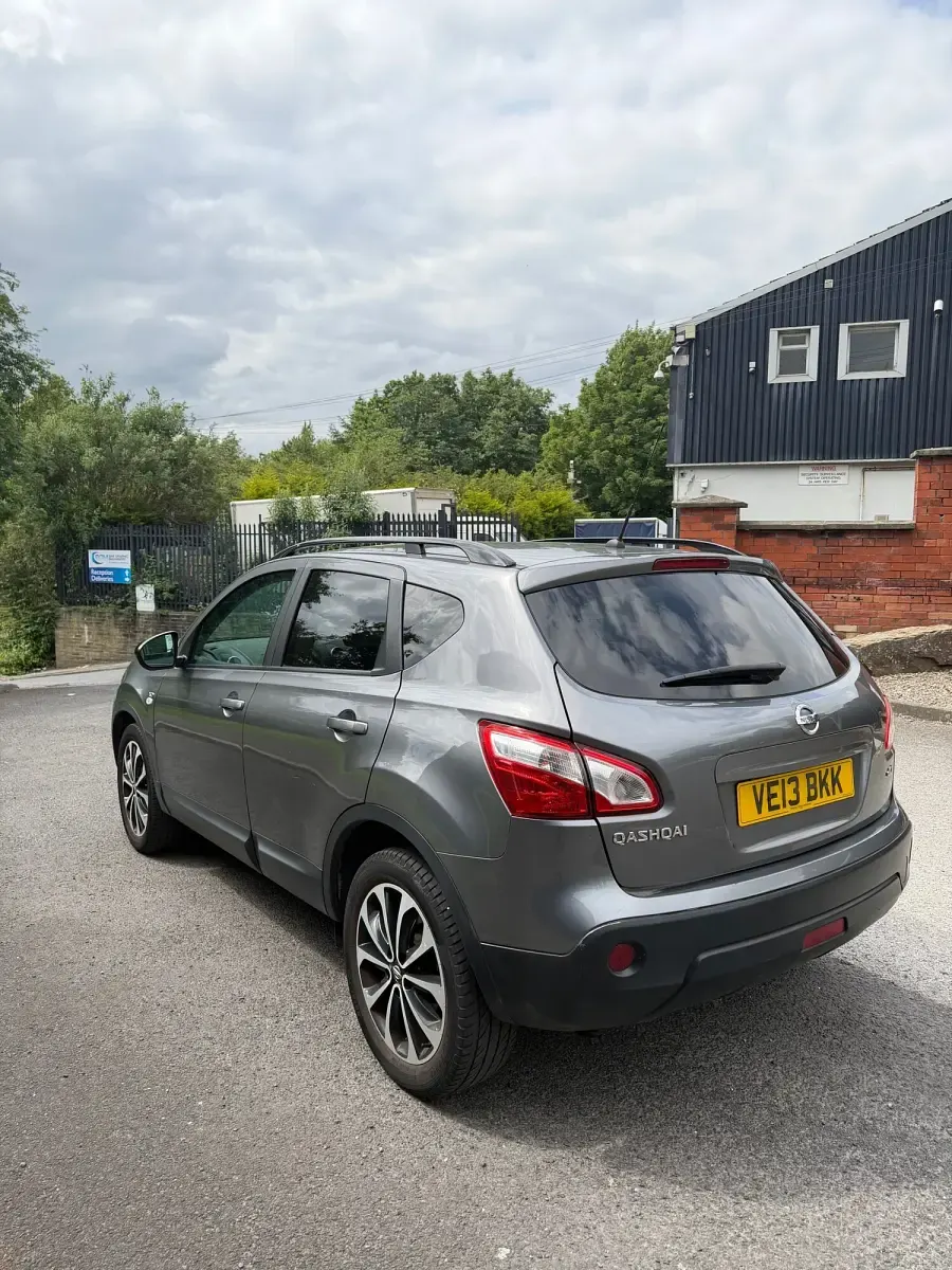Used Nissan Qashqai 360º 110 HP (80 kW) 2013 Grey SUV