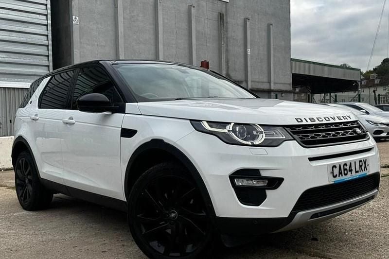 White Used 2015 Land Rover Discovery Sport HSE Luxury SUV | £10,000 (Fair price) - Image 1/1