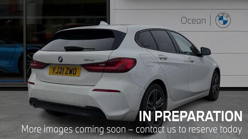 Used BMW 116 Sport Line 114 HP (83 kW) 2021 White Hatchback