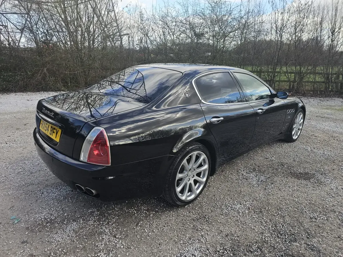 Used Maserati Quattroporte GT 400 HP (294 kW) 2004 Black Sedan
