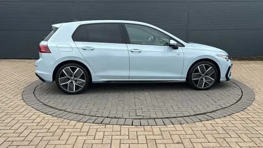 Used VW Golf VIII 150 HP (110 kW) 2025