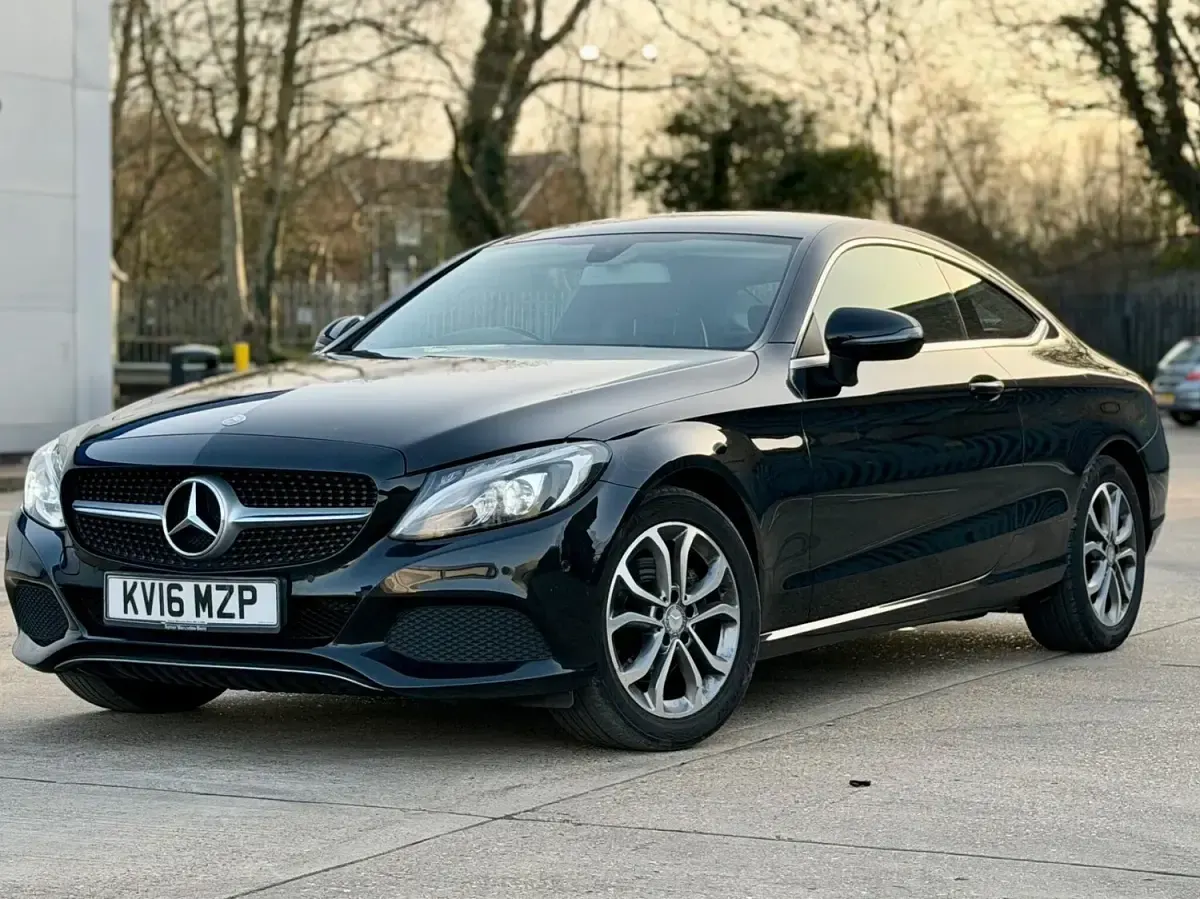 Used Mercedes C200 184 HP (135 kW) 2016 Black Coupe