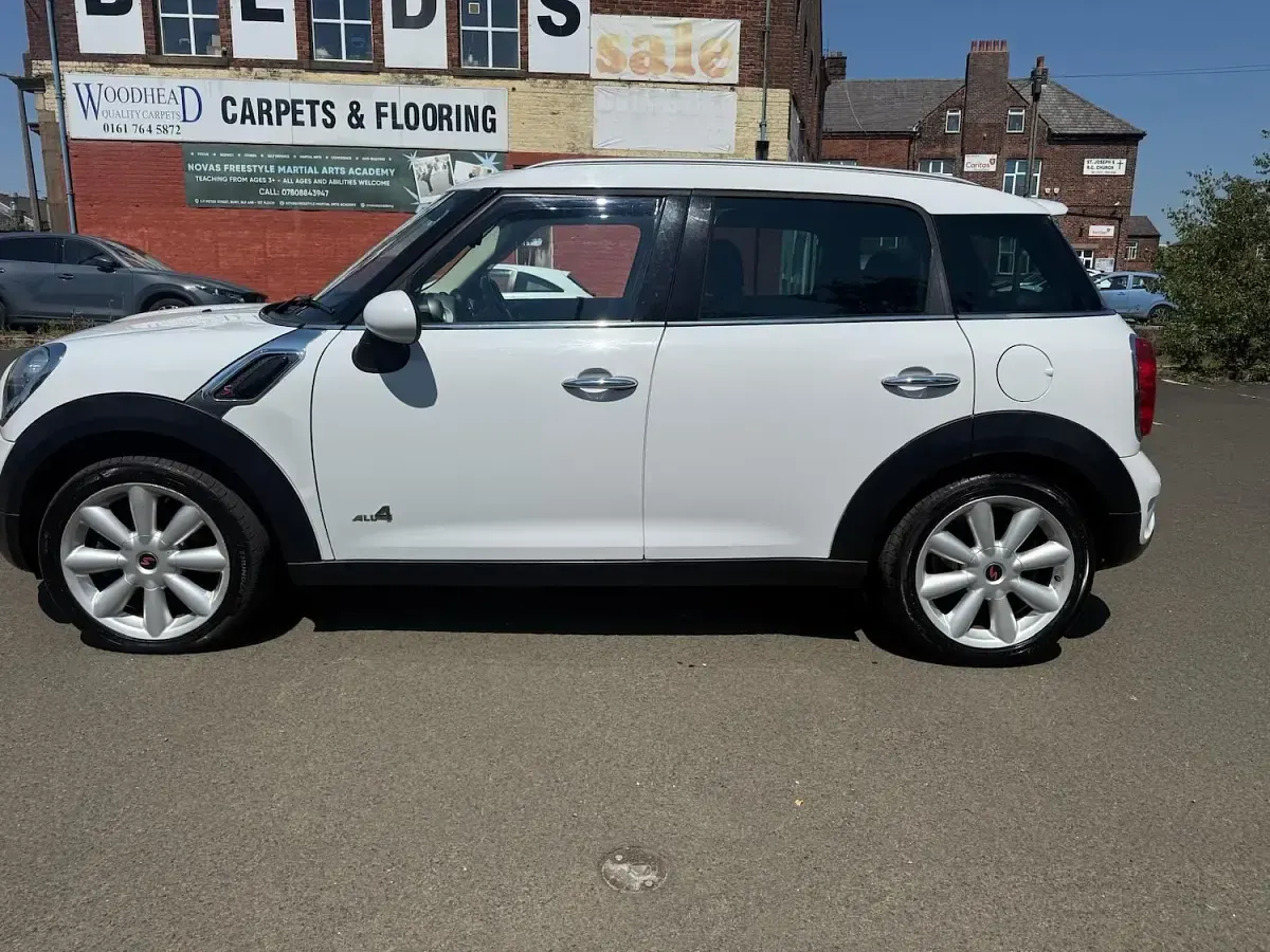Used Mini Cooper S 184 HP (135 kW) 2012 White Hatchback