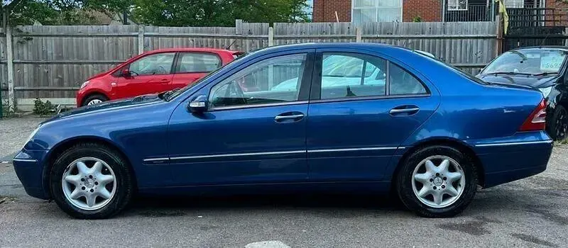 Used Mercedes C180 Elegance 2003 Blue Sedan